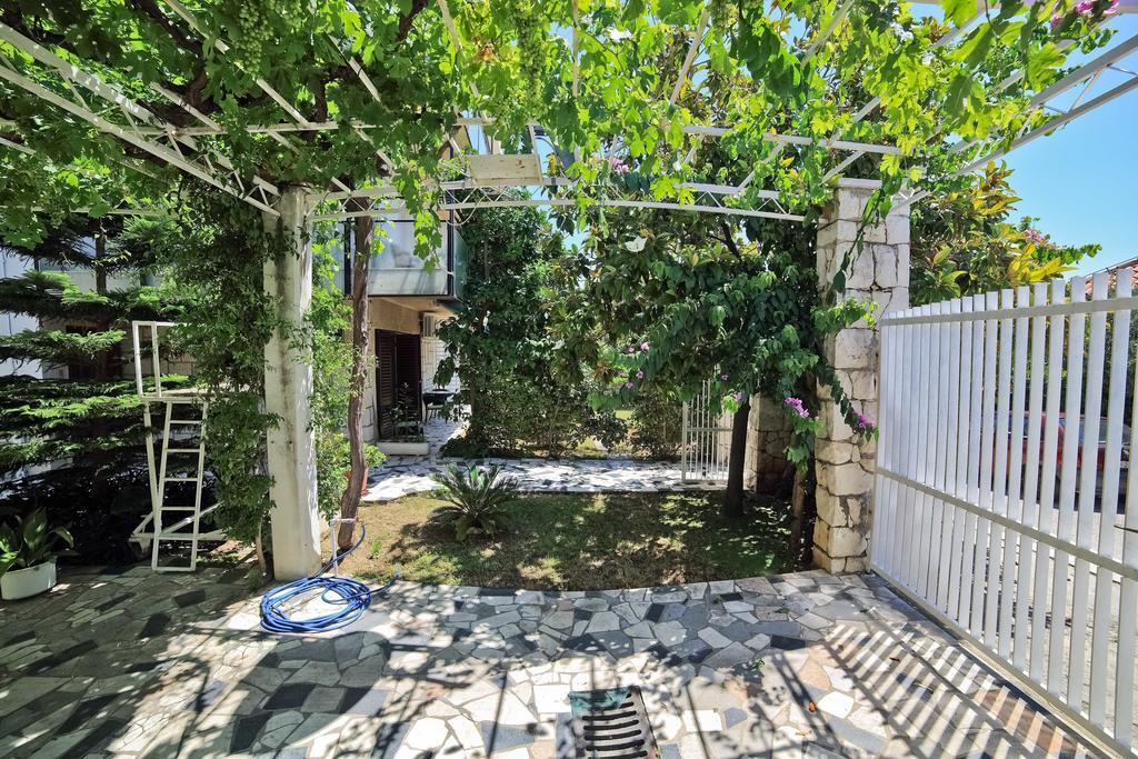 Meje Apartman
