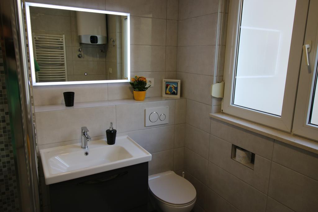 Meje Apartment Split